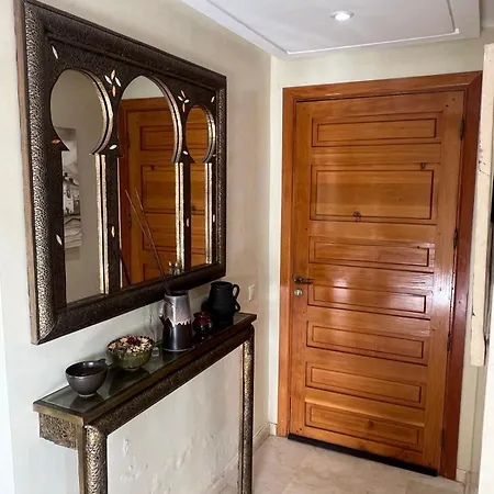 Appartement Elegant Avec Vue Sur Piscine Jardin Verdoyant Et Wifi Ultra Rapide Marrakesh Exterior photo